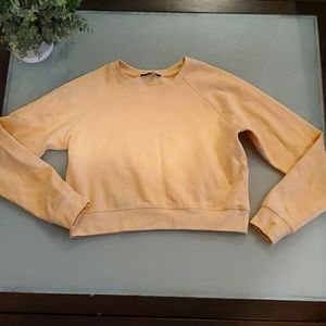 Forever 21 peach 🍑 crop sweater